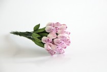 Тюльпаны - Св.сиреневые диаметр ок. 1 см высота ок. 2 см длина стебля ок. 11 см, 1 шт