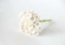 Цветы вишни мини 1 см - Белые 152 1 шт