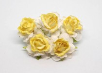 Кудрявые розы 4 см - Белый+св.желтая середина, 1 шт