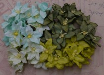 Лилии  30мм - MIXED GREEN MULBERRY PAPER LILY FLOWERS 1шт