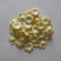 Плоский цветок пастель Желтый 1 шт