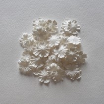 Плоский цветок пастель Белый 1 шт