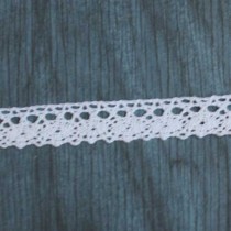 Кружево вязаное ажурное, ширина 1,5 см, 1м, цвет белый