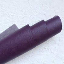 Отрез кожзама на тонкой тканевой основе 50х35 см., фиолетовый