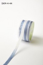 Лента May Arts Gypsy Variegated Silk Ribbon, ширина 0,63 см, цвет blue / white, 1 метр