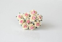 Mini розы 1 см - Молочный+св. розовый в середине 922, 1 шт.