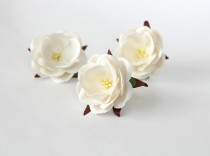 Дикие розы - Белые диаметр ок. 4.5-5 см высота ок. 1.5 см длина стебля ок. 2 см, 1 шт